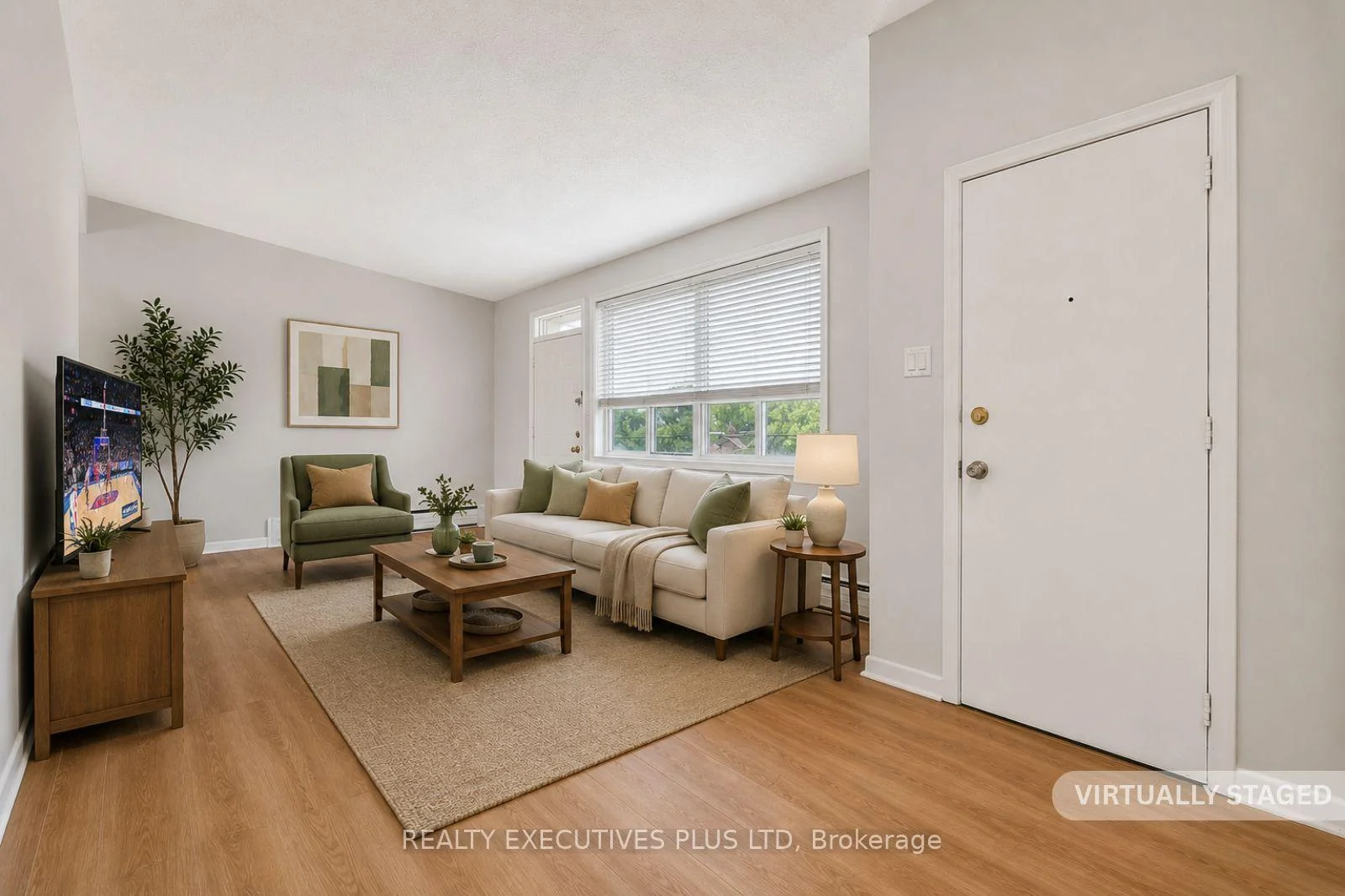 Photo 12 of 74 Calstock Drive, Etobicoke, Thistletown-Beaumonde Heights — HOMEH