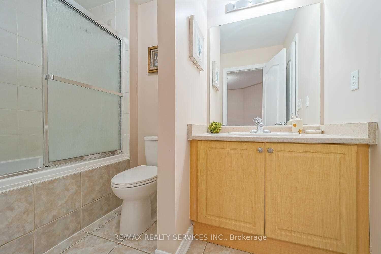 Photo 33 of 424 Sunny Meadow Boulevard, Brampton, Sandringham-Wellington — HOMEH