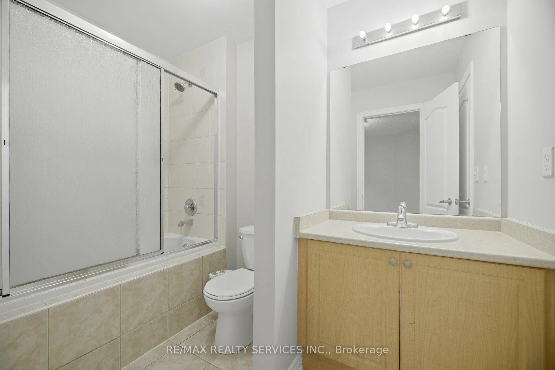 Photo 56 of 424 Sunny Meadow Boulevard, Brampton, Sandringham-Wellington — HOMEH