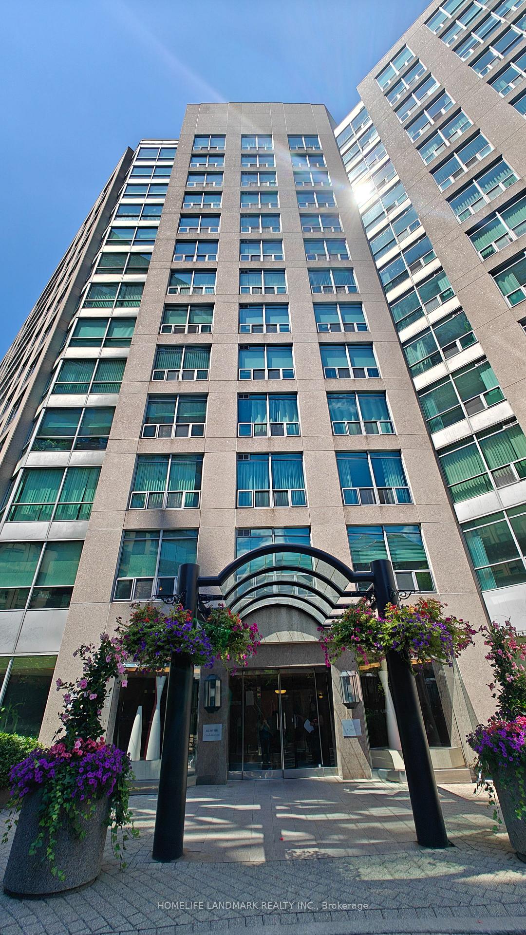 Front of Unit 1116, 942 Yonge Street