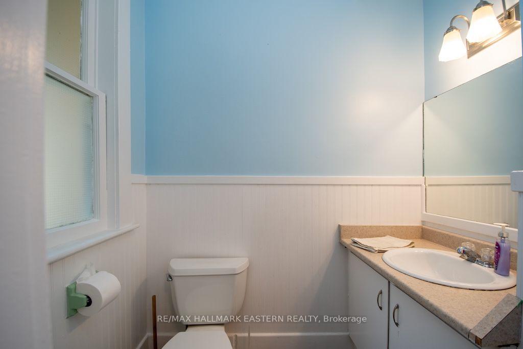 Photo 12 of 466 Rubidge Street, Peterborough, Town Ward 3 — HOMEH