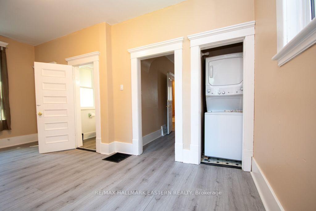 Photo 13 of 466 Rubidge Street, Peterborough, Town Ward 3 — HOMEH