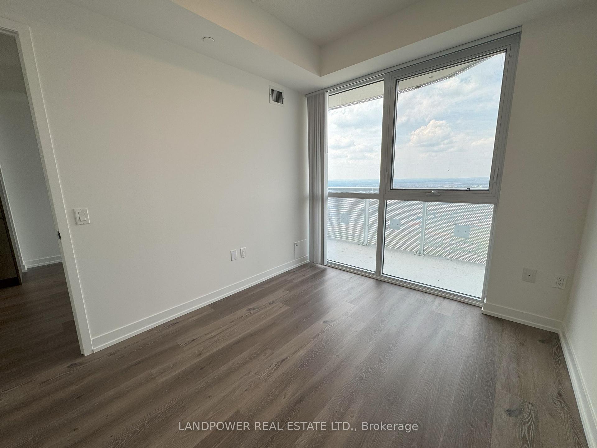 Photo 11 of Unit 5511, 225 Commerce Street, Vaughan, Vaughan Corporate Centre — HOMEH