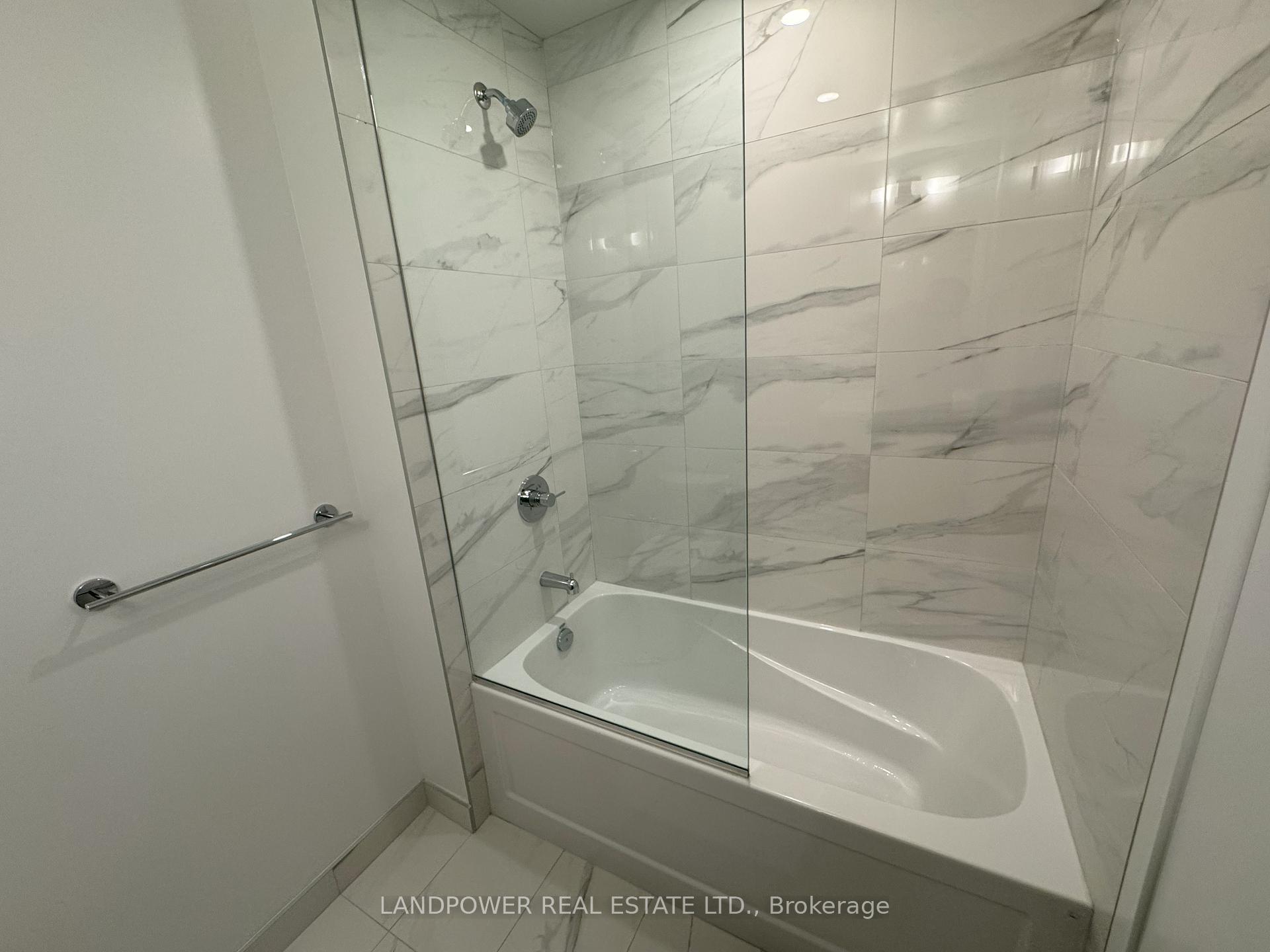 Photo 16 of Unit 5511, 225 Commerce Street, Vaughan, Vaughan Corporate Centre — HOMEH