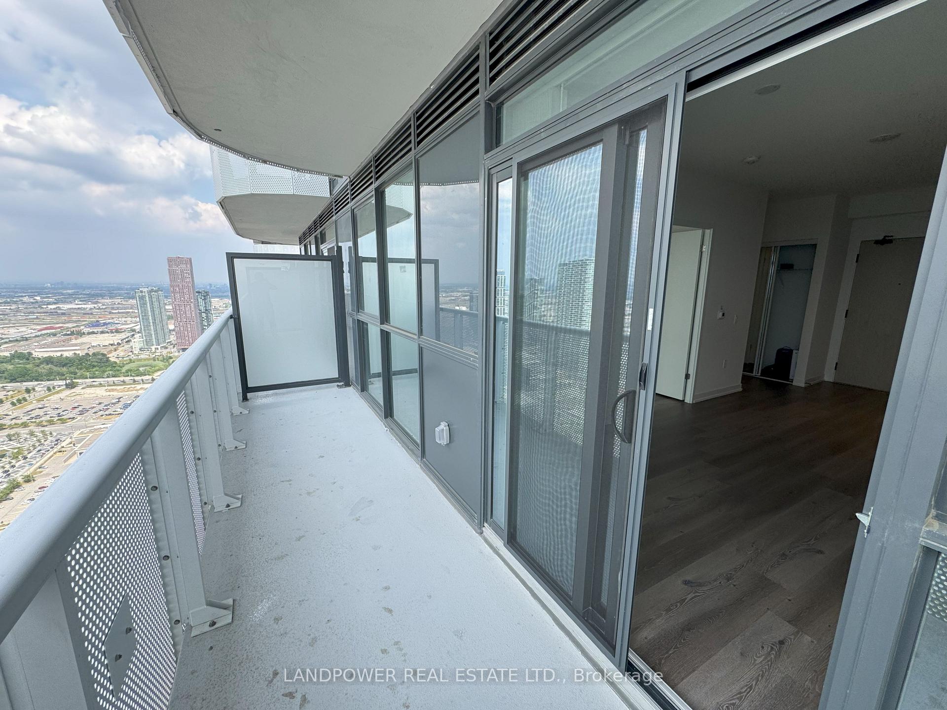 Photo 18 of Unit 5511, 225 Commerce Street, Vaughan, Vaughan Corporate Centre — HOMEH