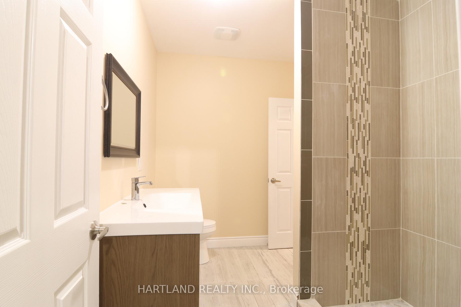 Photo 15 of 22 Berkely Street, Wasaga Beach — HOMEH