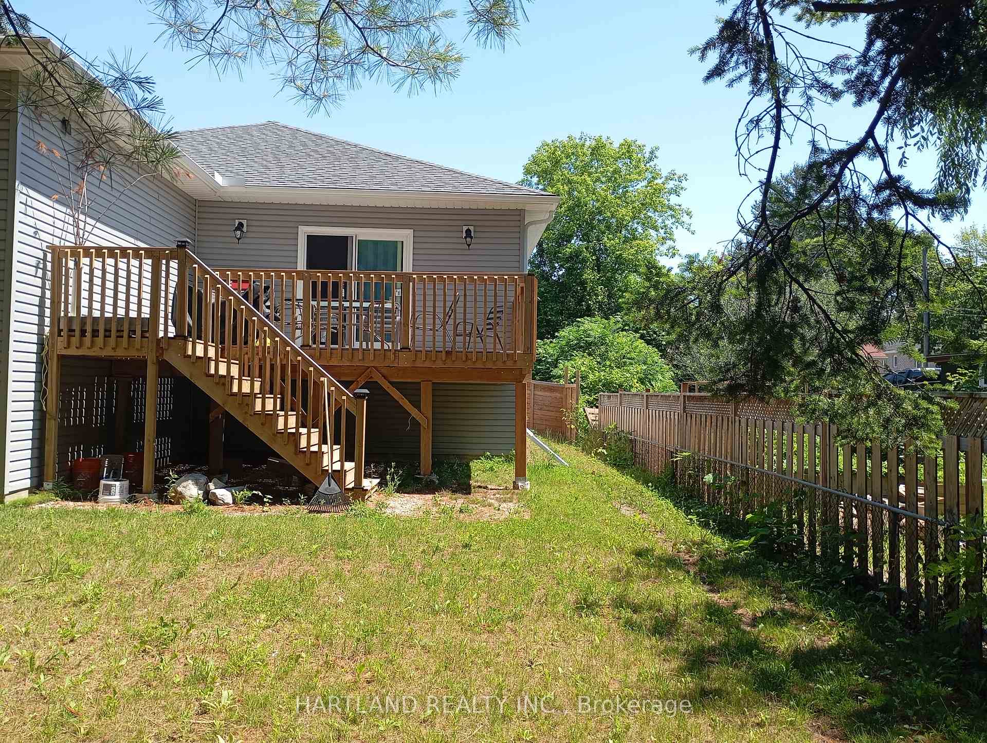 Photo 20 of 22 Berkely Street, Wasaga Beach — HOMEH