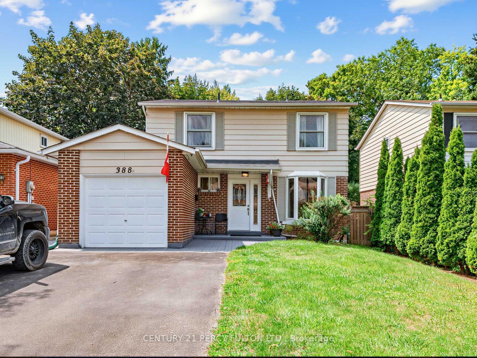 Photo 5 of 388 Handley Crescent, Newmarket, Central Newmarket — HOMEH