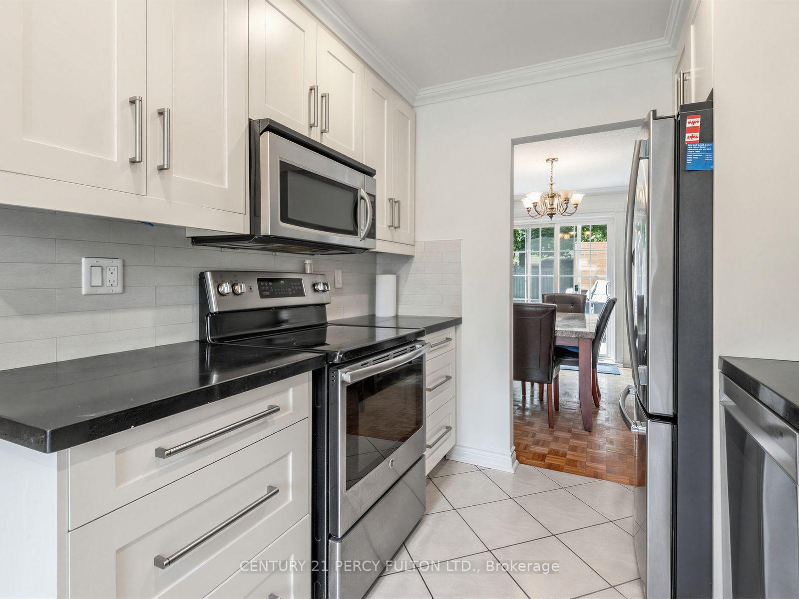 Photo 11 of 388 Handley Crescent, Newmarket, Central Newmarket — HOMEH