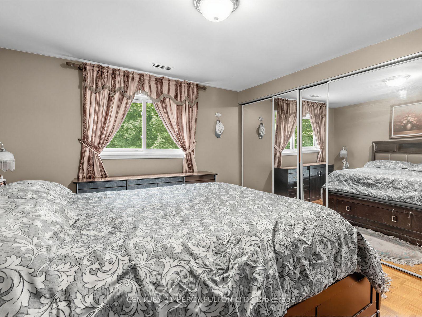 Photo 21 of 388 Handley Crescent, Newmarket, Central Newmarket — HOMEH