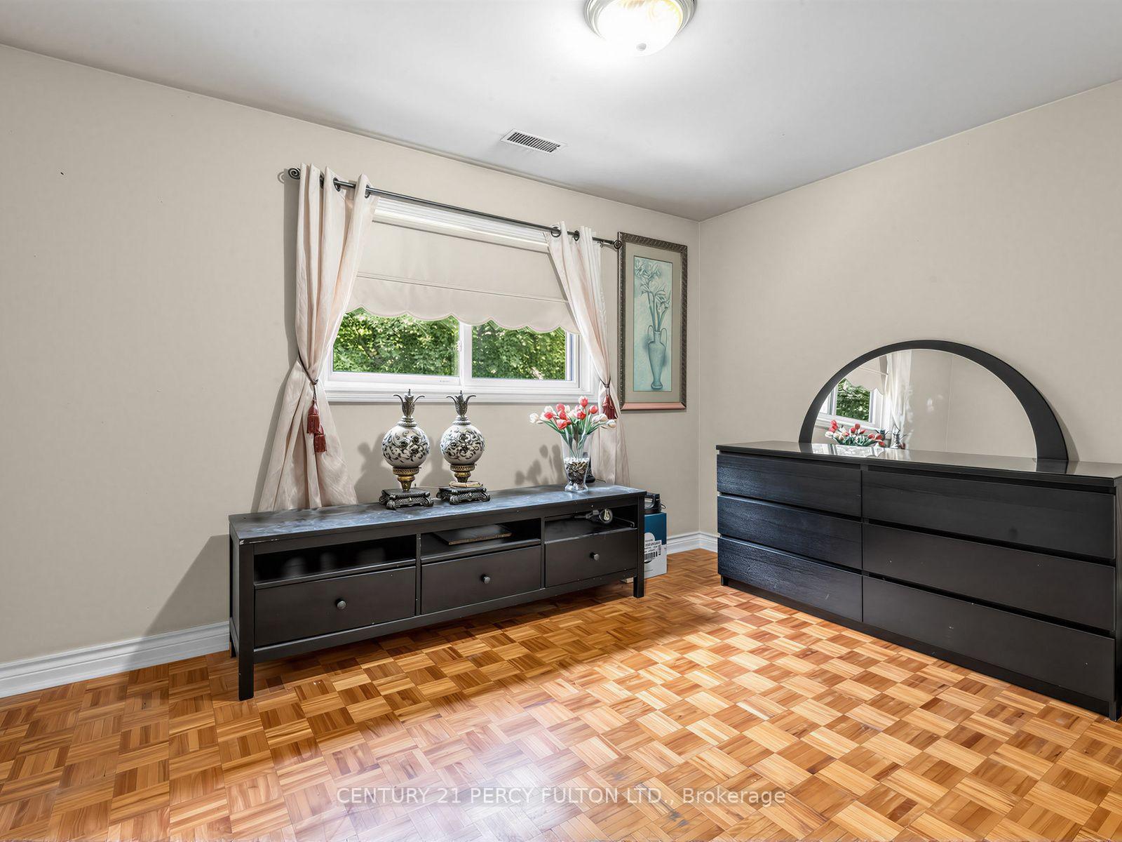 Photo 22 of 388 Handley Crescent, Newmarket, Central Newmarket — HOMEH