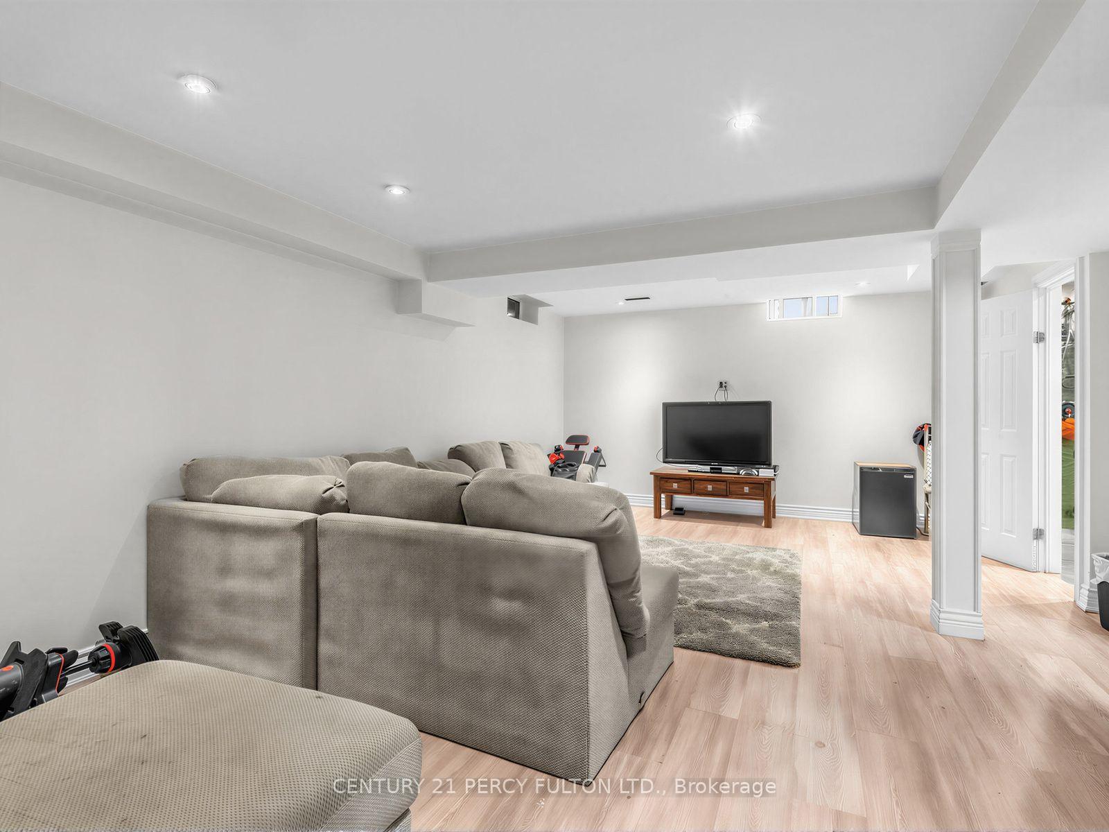 Photo 29 of 388 Handley Crescent, Newmarket, Central Newmarket — HOMEH