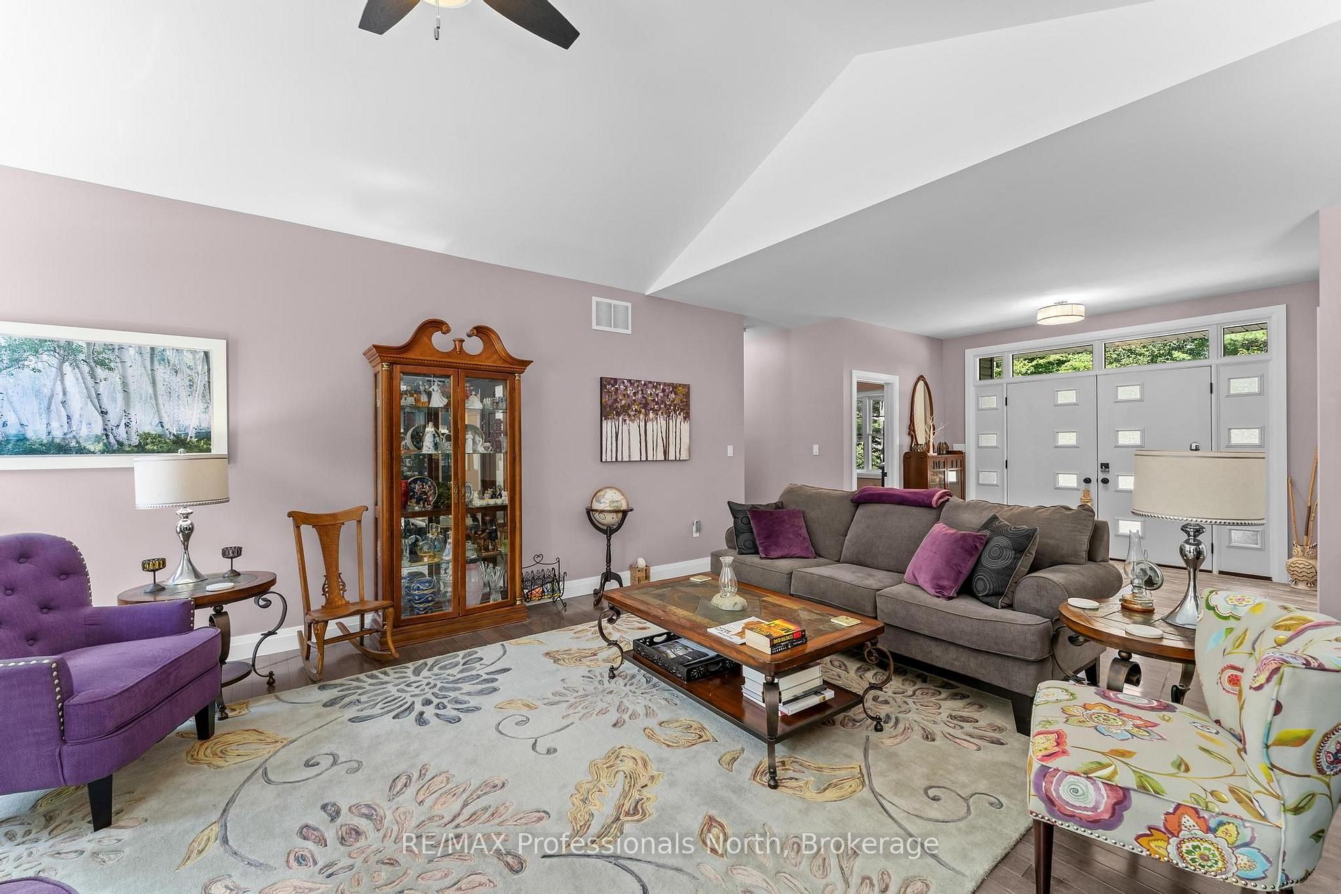 Photo 11 of 1183 Hamilton Road, Minden Hills, Snowdon — HOMEH