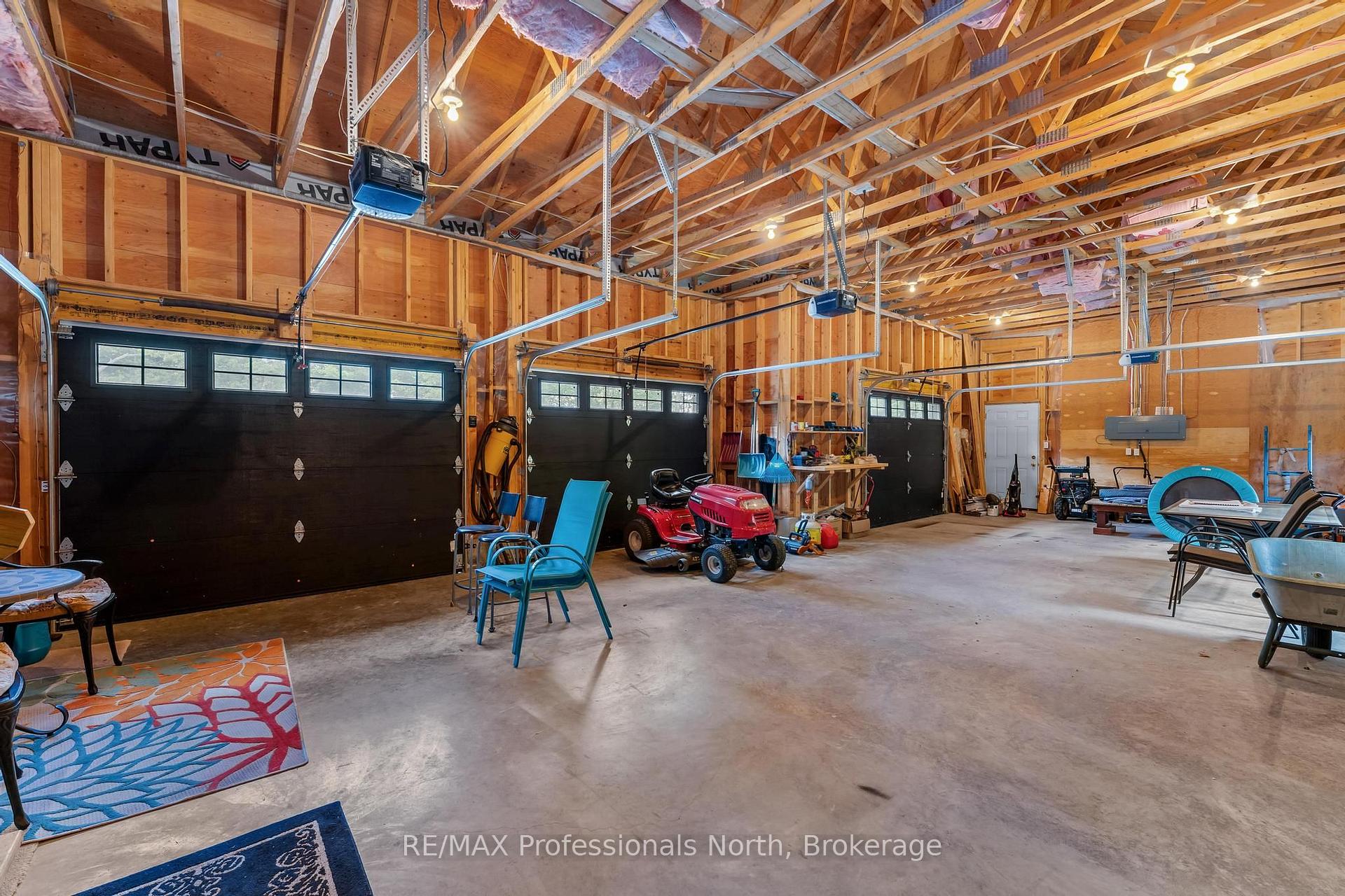 Photo 42 of 1183 Hamilton Road, Minden Hills, Snowdon — HOMEH