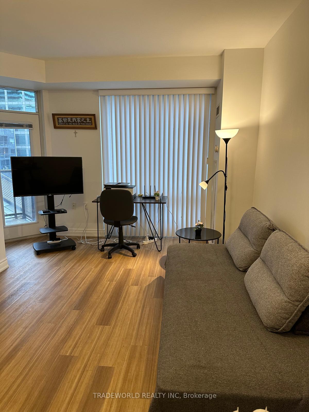 Photo 4 of Unit 1114, 85 Bloor Street E, Toronto, Church-Yonge Corridor — HOMEH