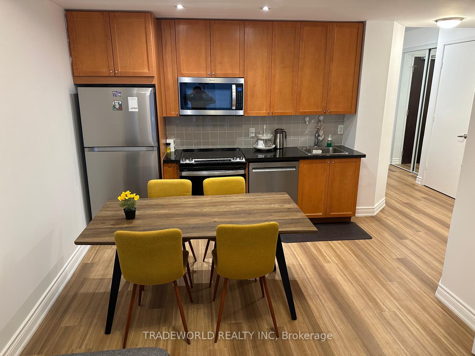 Photo 6 of Unit 1114, 85 Bloor Street E, Toronto, Church-Yonge Corridor — HOMEH