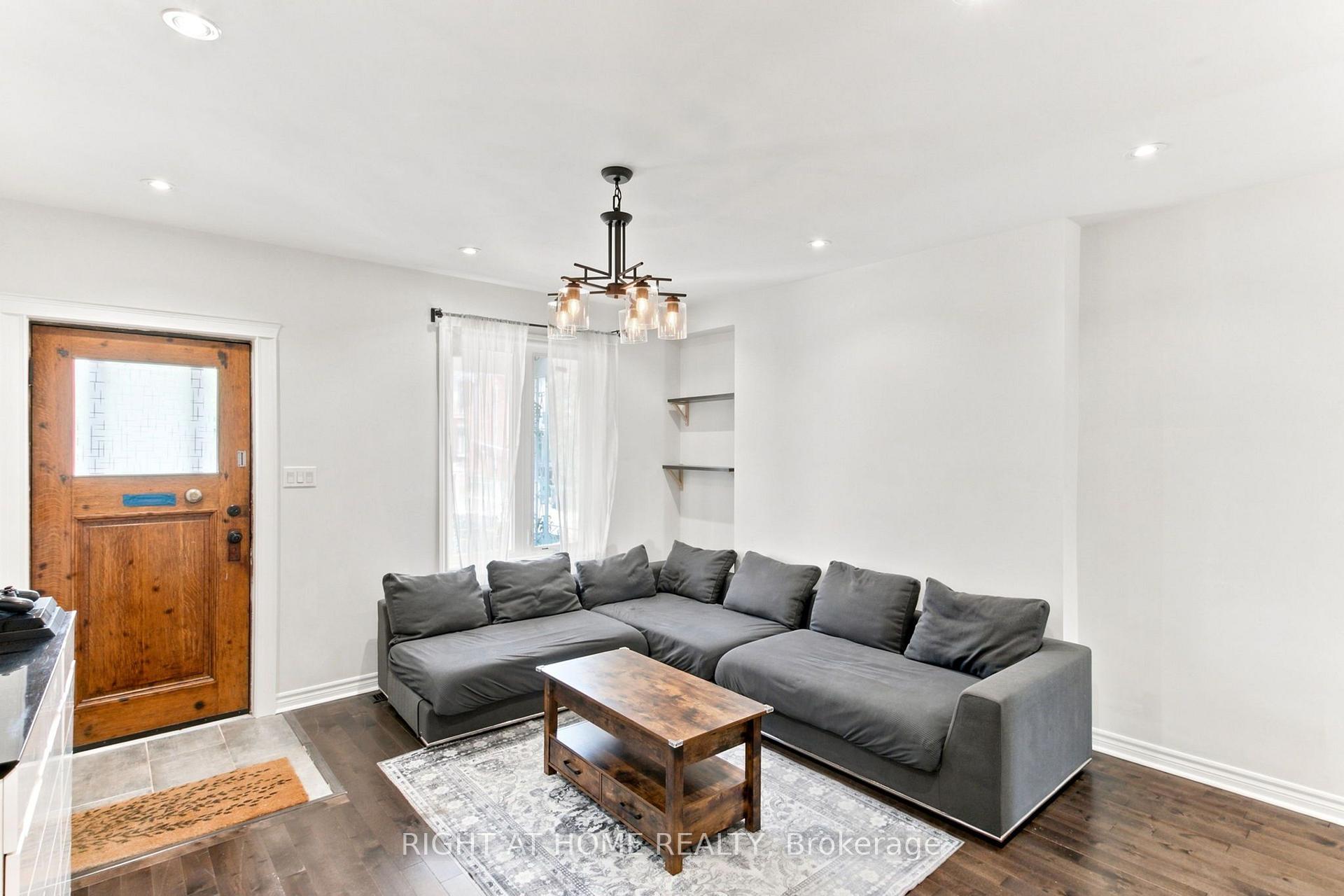 Photo 3 of Unit (Main & Upper), 77 Lappin Avenue, Toronto, Dovercourt-Wallace Emerson-Junction — HOMEH