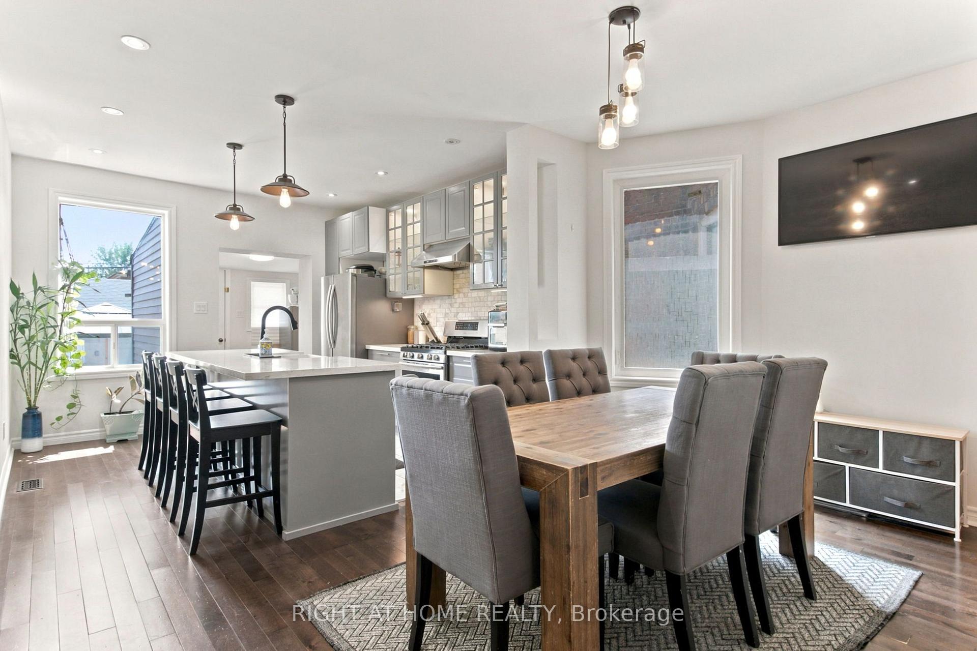 Photo 6 of Unit (Main & Upper), 77 Lappin Avenue, Toronto, Dovercourt-Wallace Emerson-Junction — HOMEH