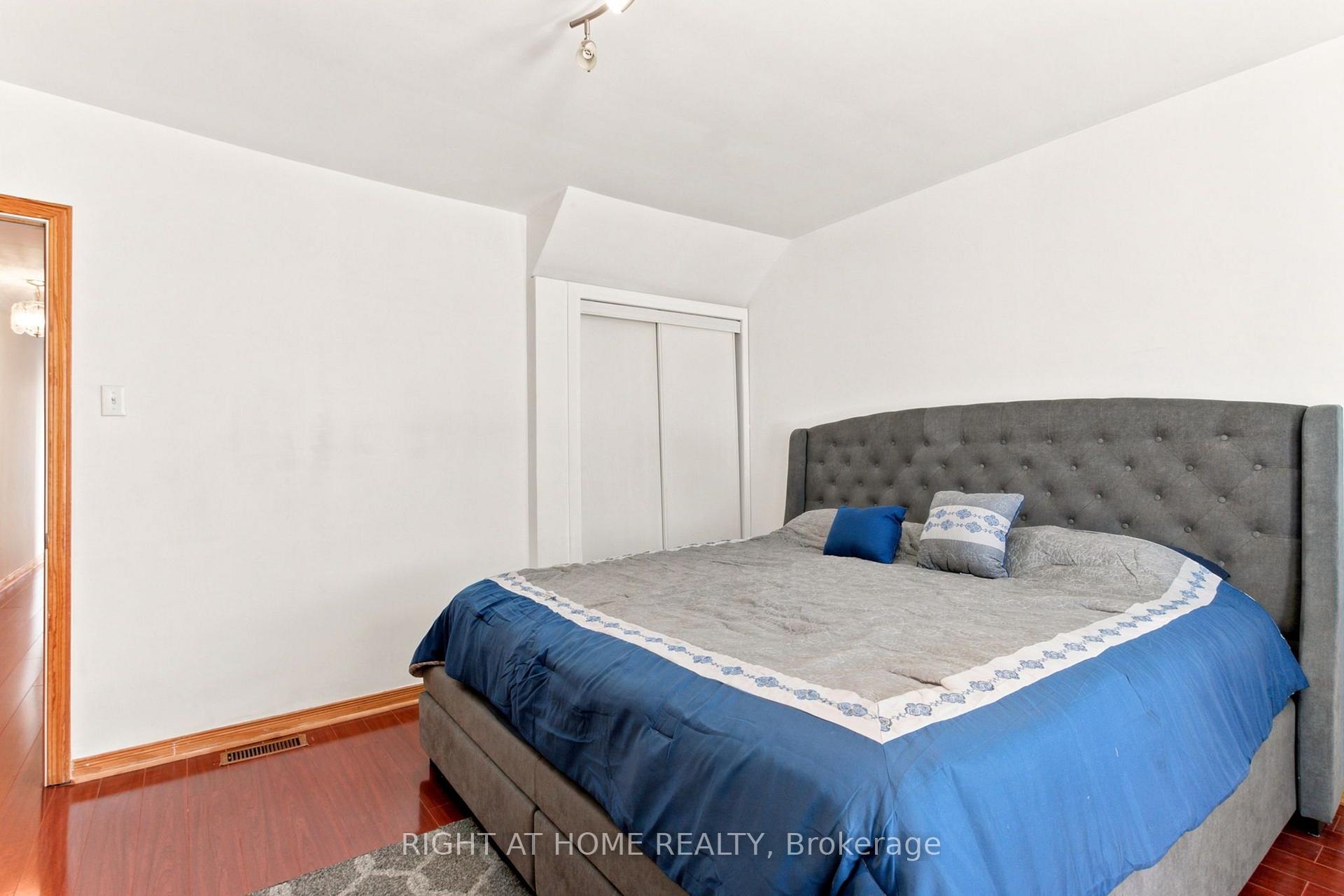 Photo 21 of Unit (Main & Upper), 77 Lappin Avenue, Toronto, Dovercourt-Wallace Emerson-Junction — HOMEH
