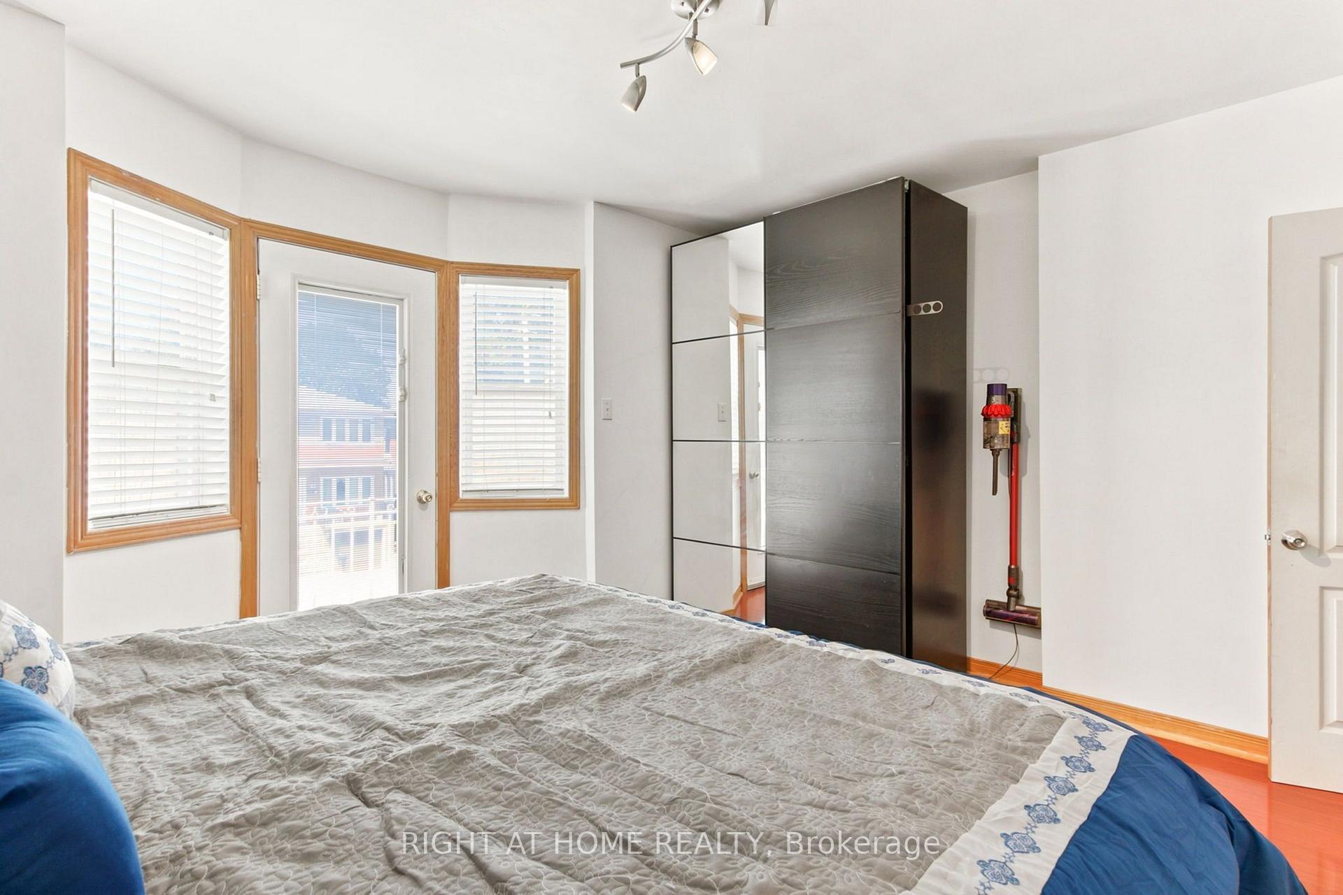 Photo 22 of Unit (Main & Upper), 77 Lappin Avenue, Toronto, Dovercourt-Wallace Emerson-Junction — HOMEH