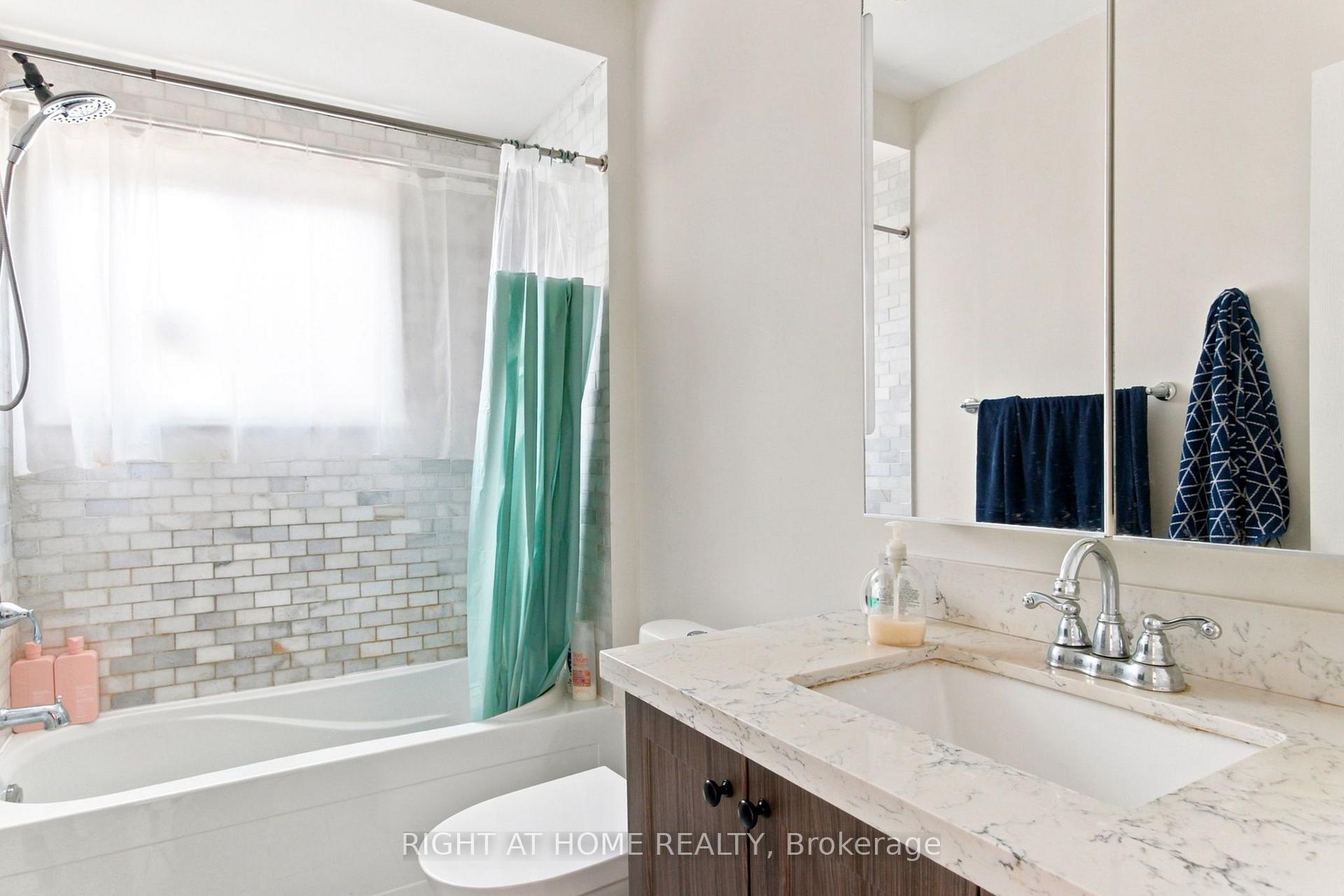 Photo 27 of Unit (Main & Upper), 77 Lappin Avenue, Toronto, Dovercourt-Wallace Emerson-Junction — HOMEH