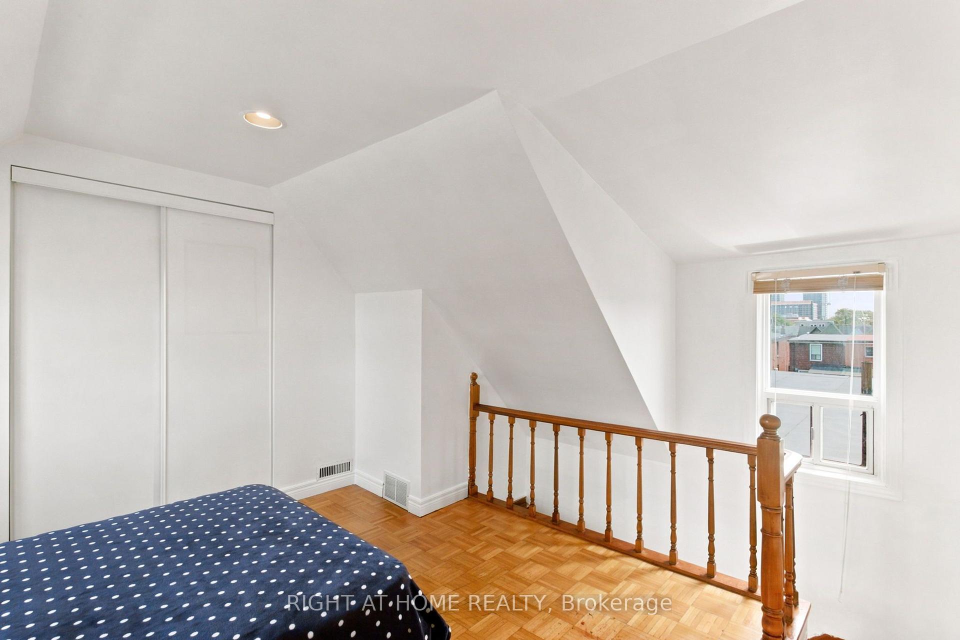 Photo 30 of Unit (Main & Upper), 77 Lappin Avenue, Toronto, Dovercourt-Wallace Emerson-Junction — HOMEH