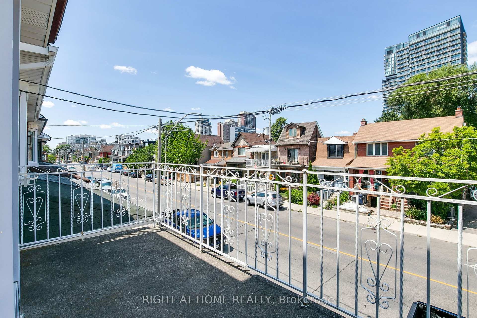 Photo 33 of Unit (Main & Upper), 77 Lappin Avenue, Toronto, Dovercourt-Wallace Emerson-Junction — HOMEH