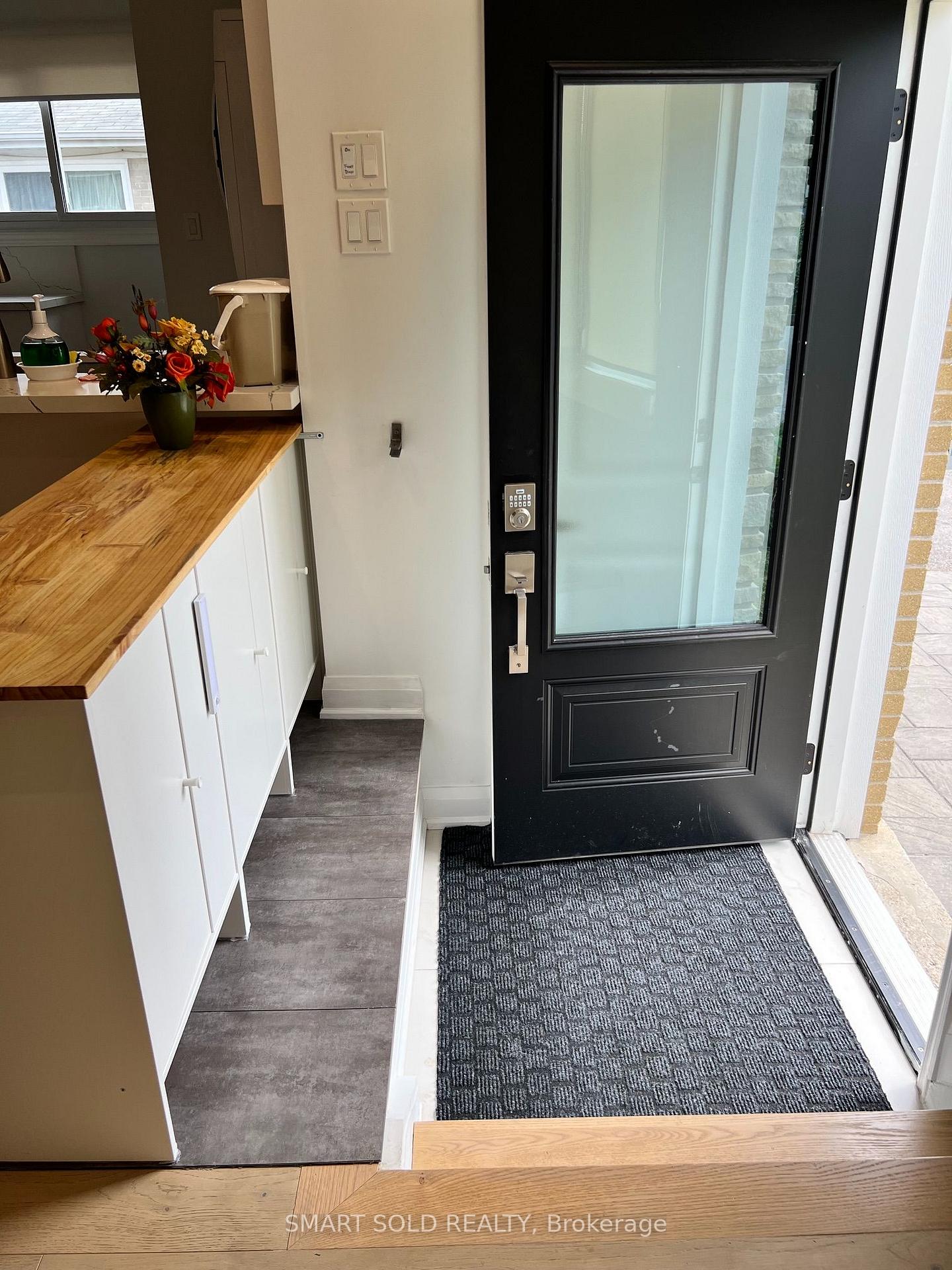 Photo 3 of 219 Beechy Drive, Richmond Hill, Crosby — HOMEH