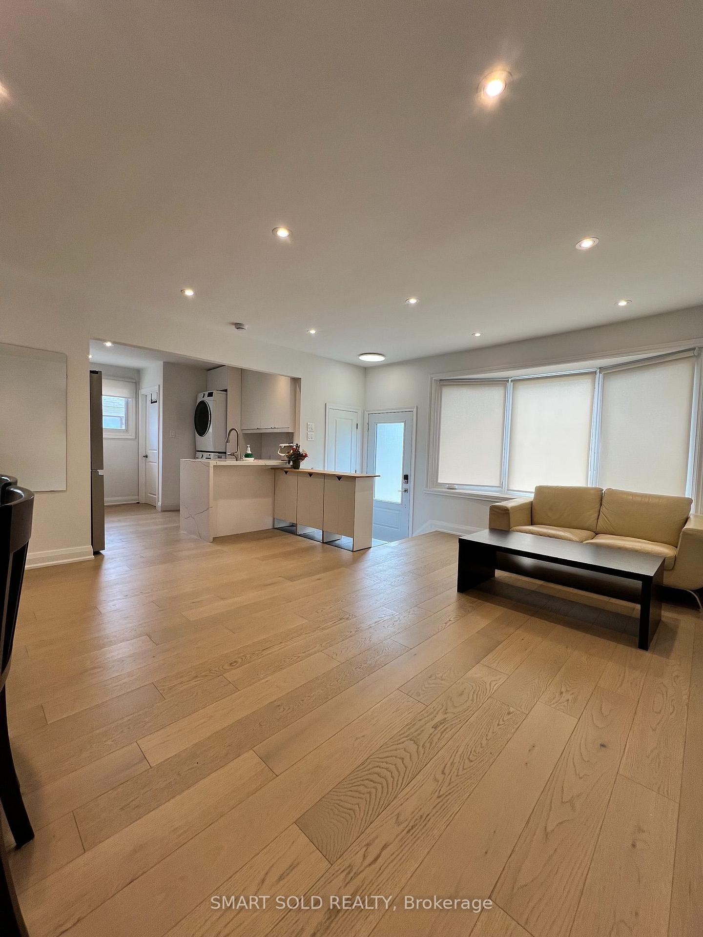 Photo 6 of 219 Beechy Drive, Richmond Hill, Crosby — HOMEH