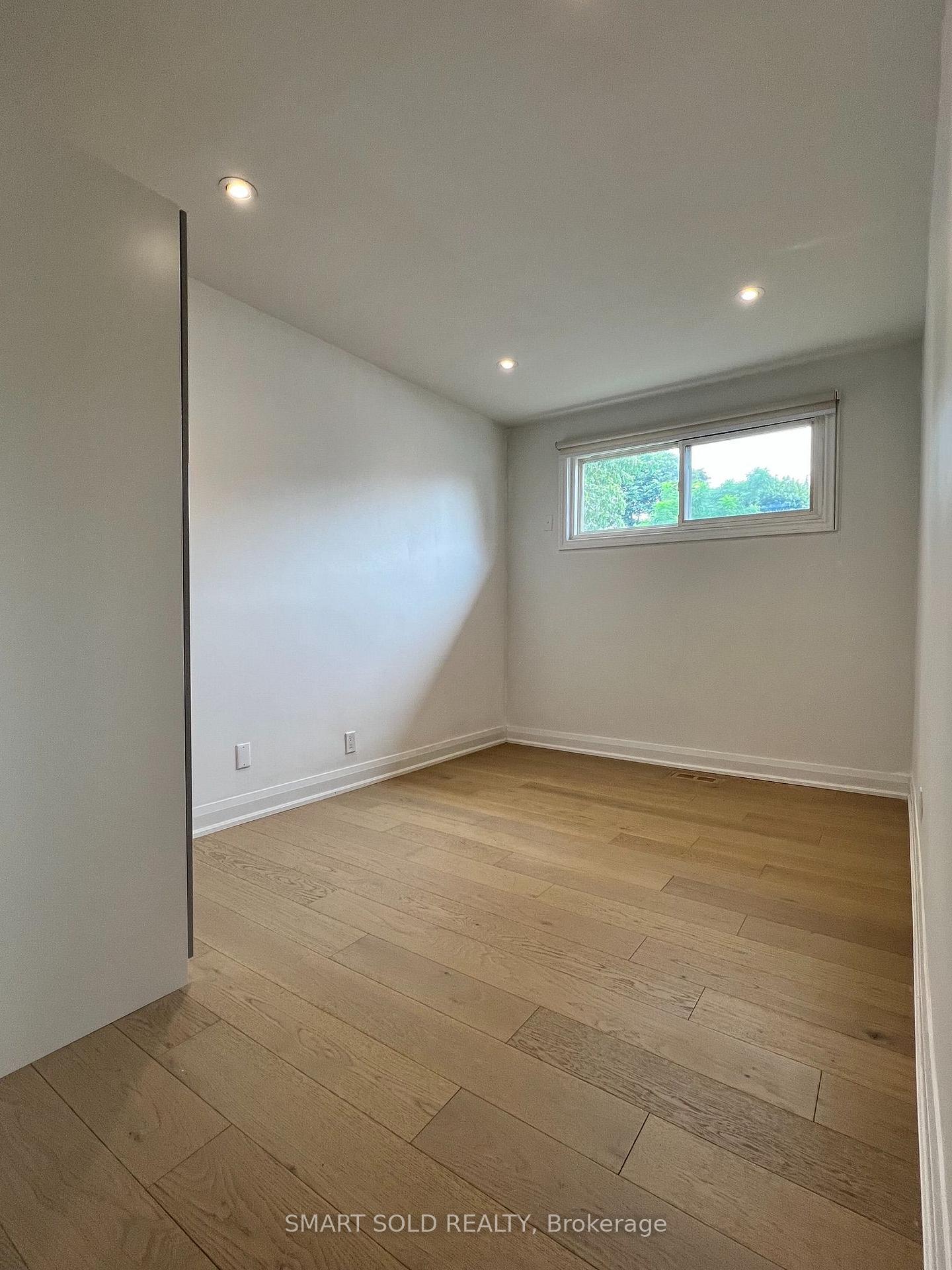 Photo 18 of 219 Beechy Drive, Richmond Hill, Crosby — HOMEH