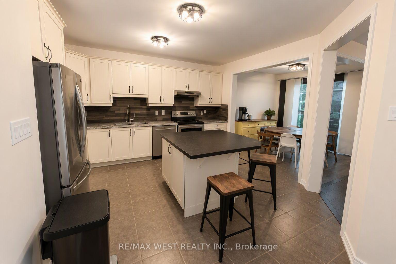 Photo 6 of 296 Ruhl Drive, Milton, Willmott — HOMEH
