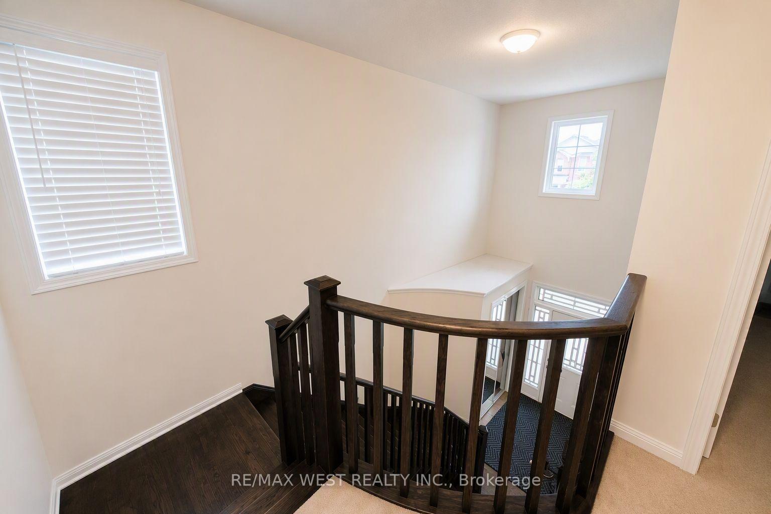 Photo 9 of 296 Ruhl Drive, Milton, Willmott — HOMEH
