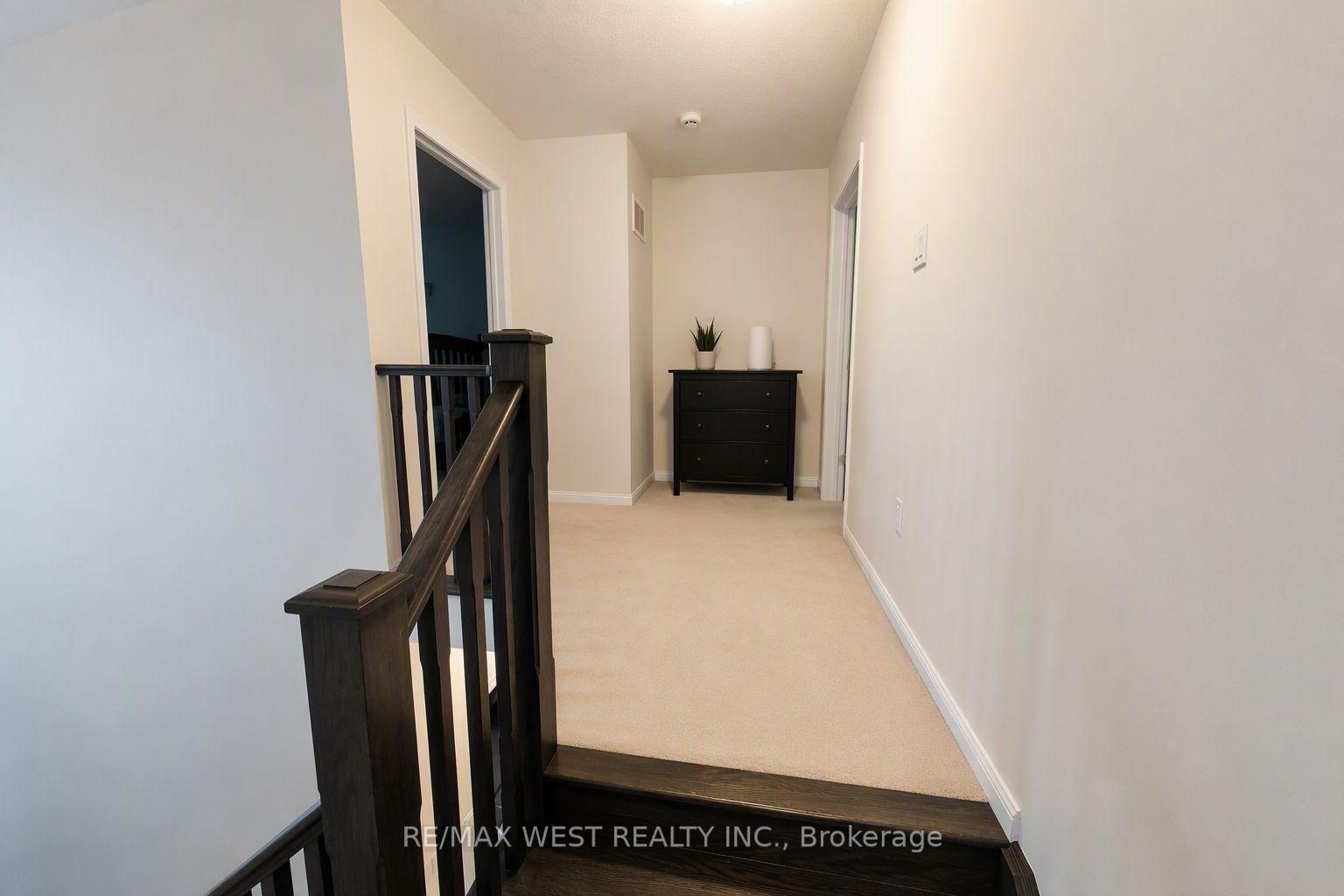 Photo 10 of 296 Ruhl Drive, Milton, Willmott — HOMEH