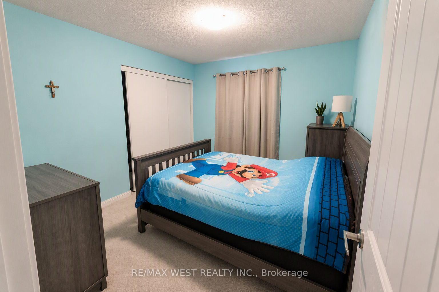 Photo 16 of 296 Ruhl Drive, Milton, Willmott — HOMEH