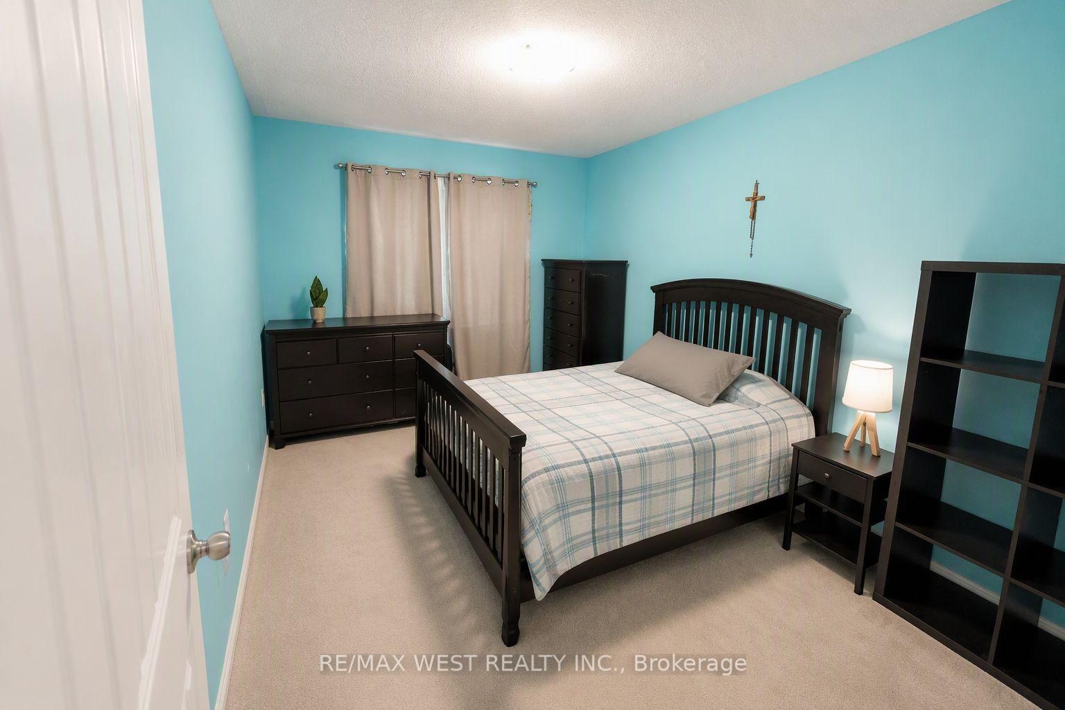 Photo 17 of 296 Ruhl Drive, Milton, Willmott — HOMEH