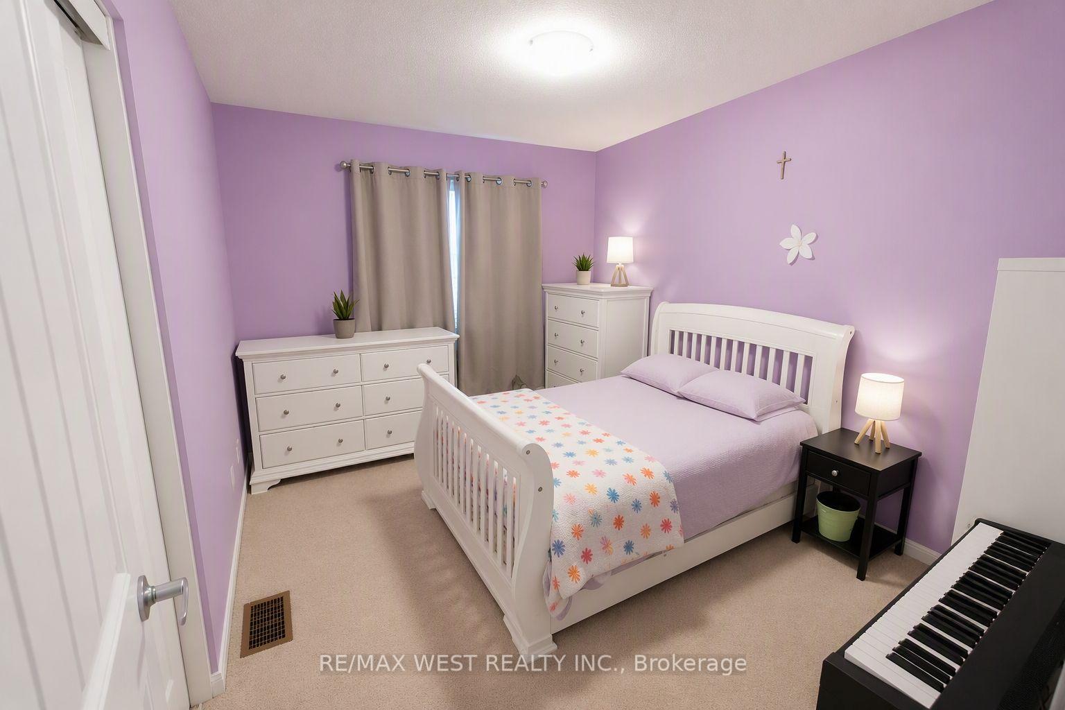Photo 18 of 296 Ruhl Drive, Milton, Willmott — HOMEH