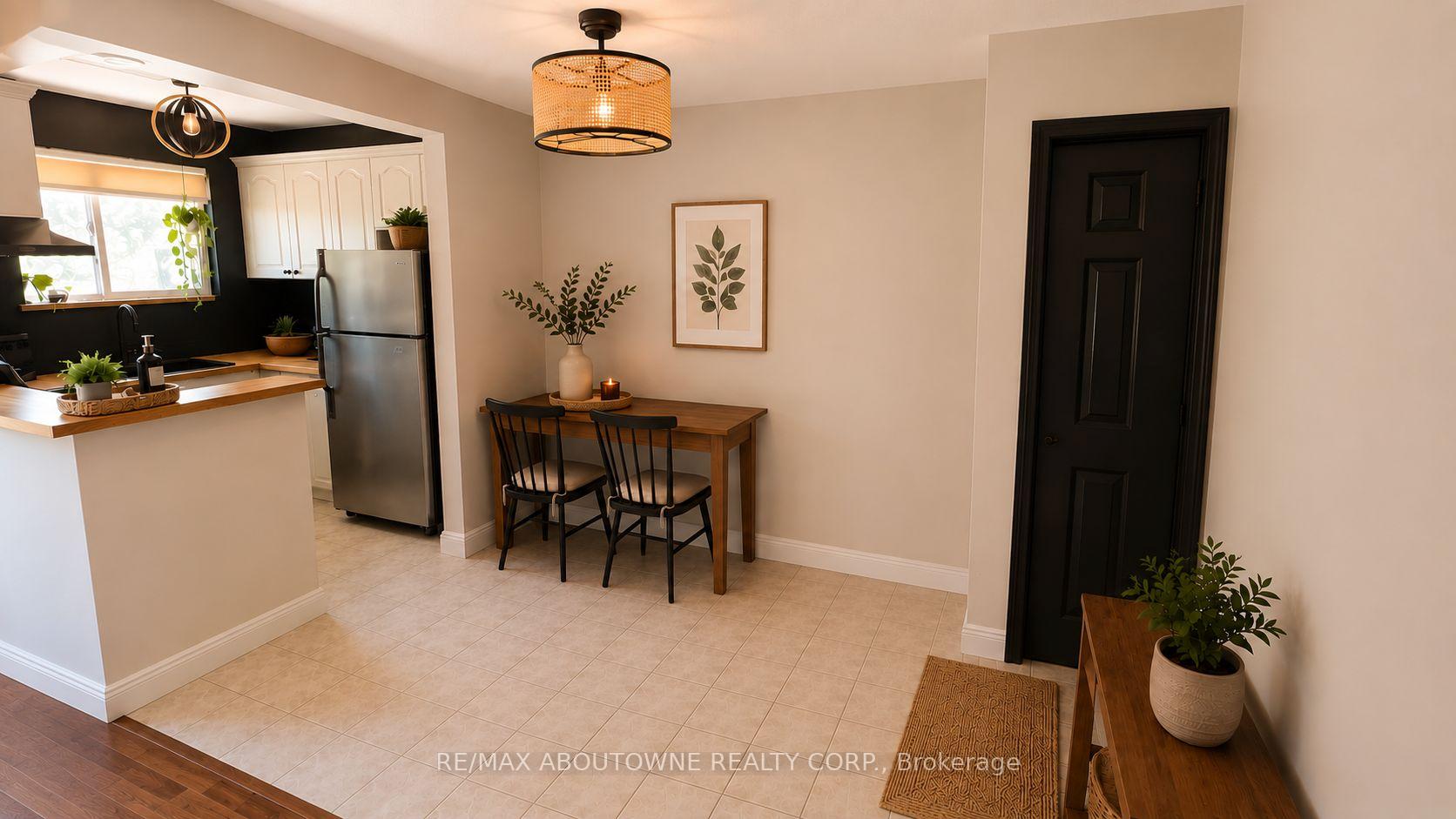 Photo 9 of Unit 51, 2373 King Street E, Hamilton, Glenview — HOMEH