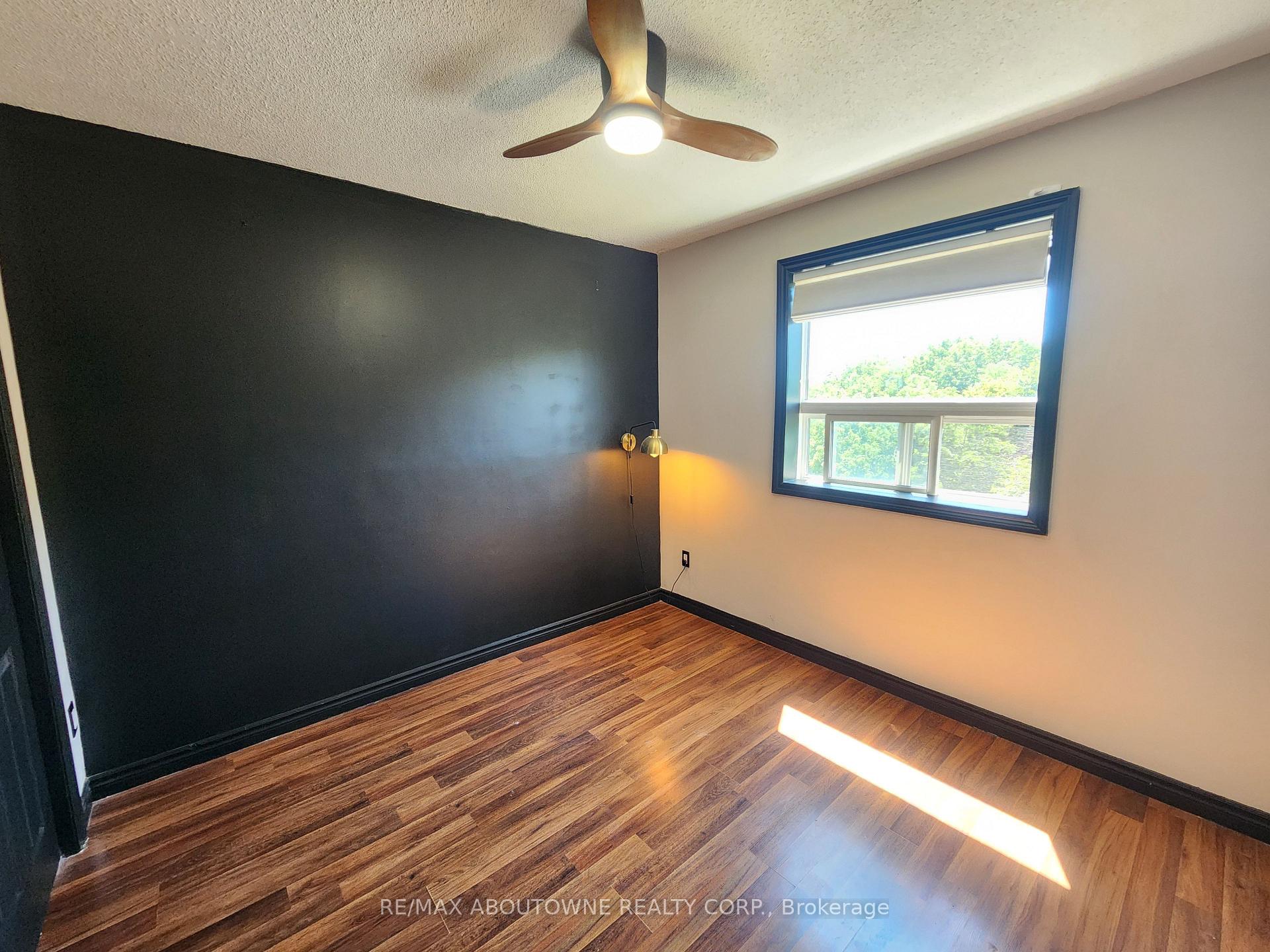 Photo 10 of Unit 51, 2373 King Street E, Hamilton, Glenview — HOMEH