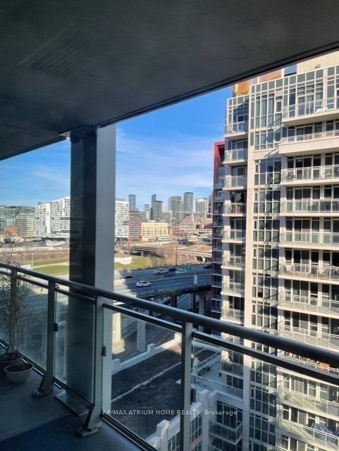 Photo 7 of Unit 1702, 35 Bastion Street, Toronto, Niagara — HOMEH