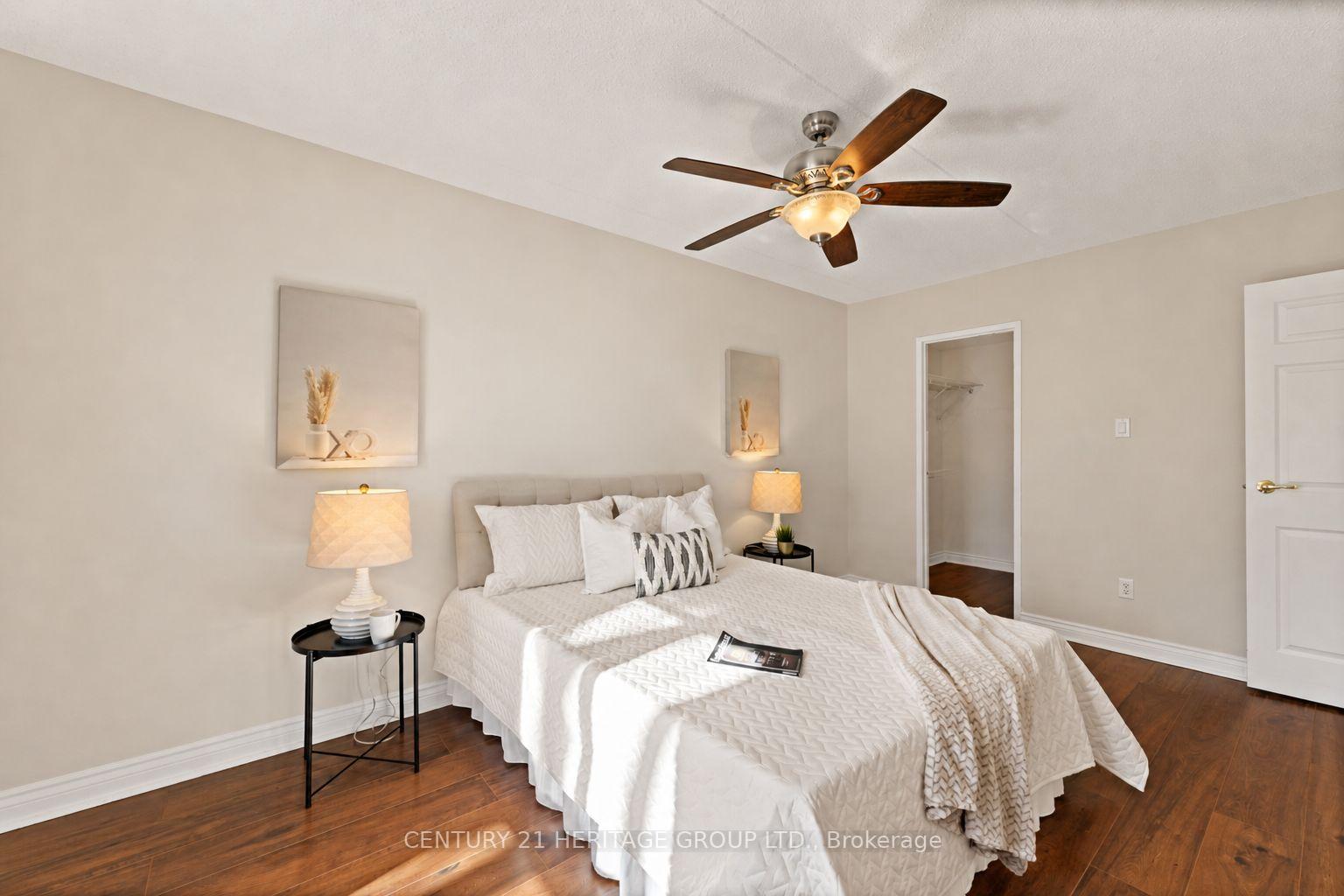 Photo 25 of Unit PH 1, 15390 Yonge Street, Aurora, Aurora Village — HOMEH