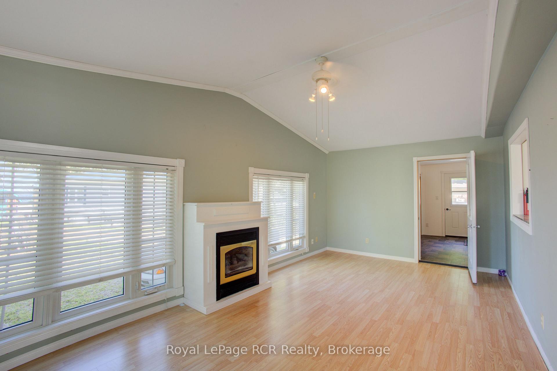 Photo 7 of Unit 3 Maple St, 79681 Bluewater Highway 21, Central Huron, Goderich — HOMEH