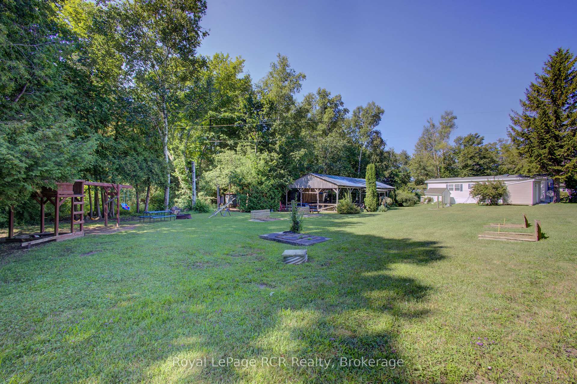 Photo 31 of Unit 3 Maple St, 79681 Bluewater Highway 21, Central Huron, Goderich — HOMEH
