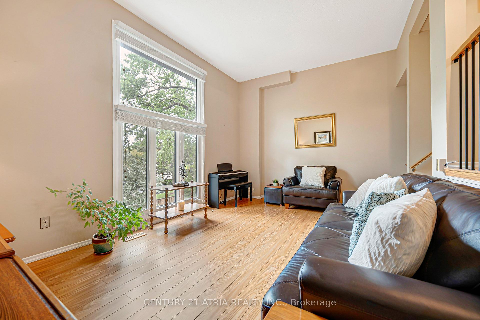 Photo 1 of 18 Thatchers Mill Way, Markham, Bullock — HOMEH