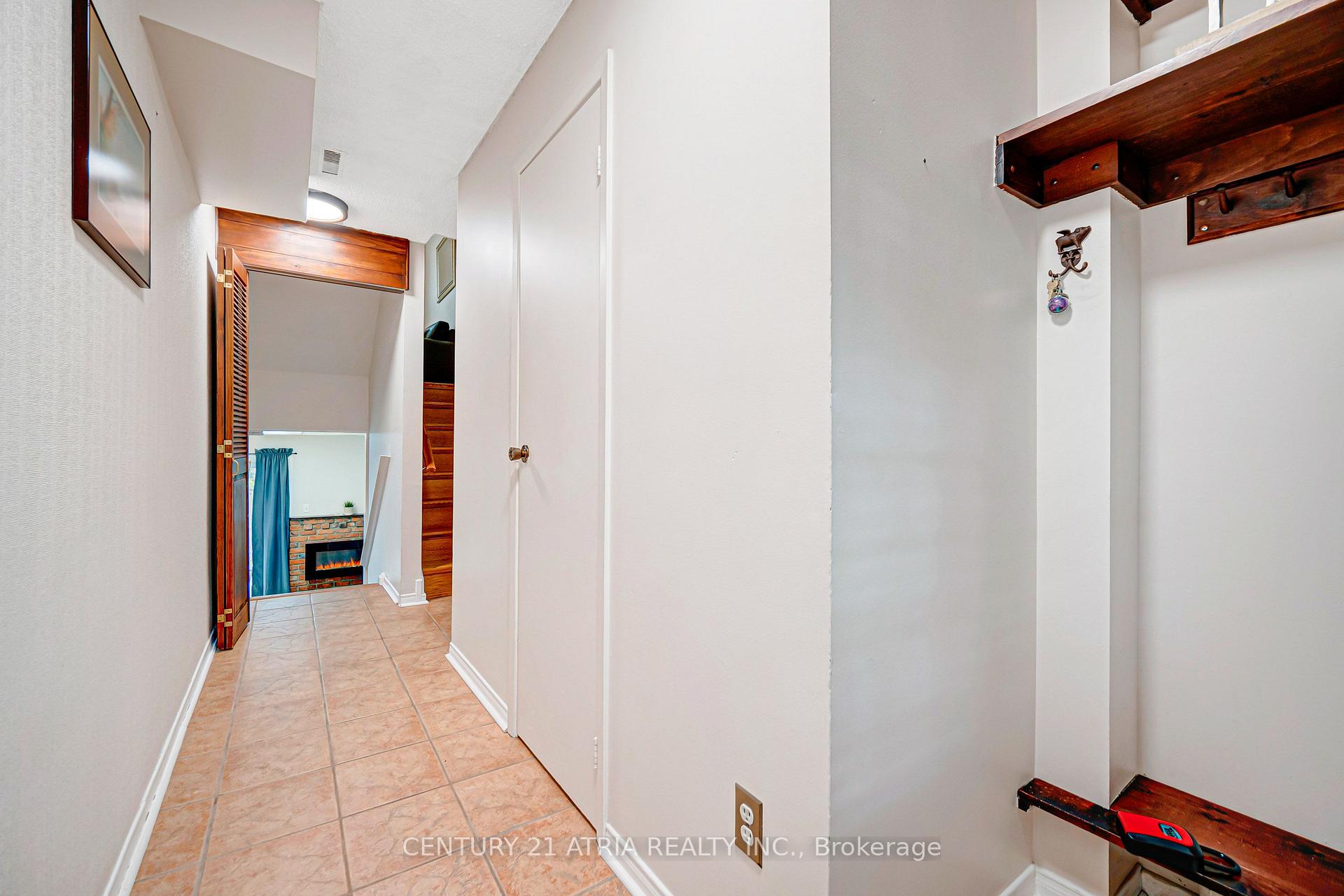 Photo 8 of 18 Thatchers Mill Way, Markham, Bullock — HOMEH