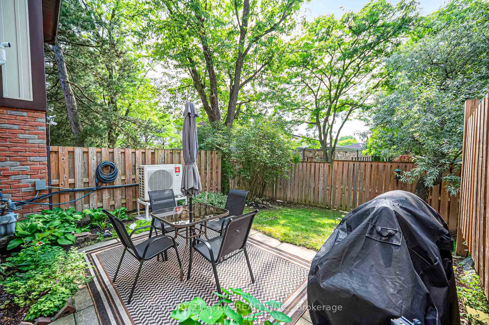 Photo 24 of 18 Thatchers Mill Way, Markham, Bullock — HOMEH
