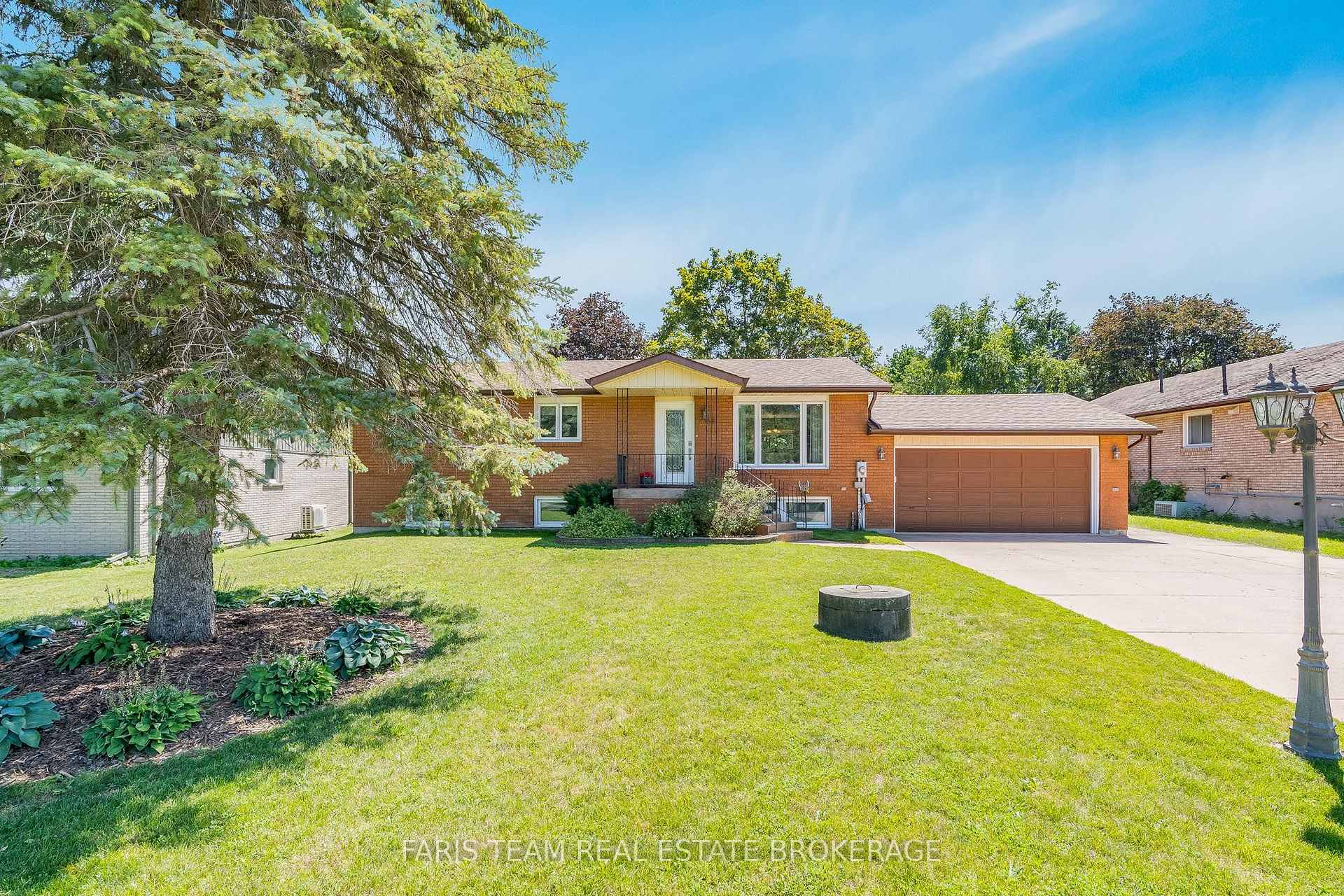 Photo 2 of 1041 Lebanon Drive, Innisfil, Alcona — HOMEH
