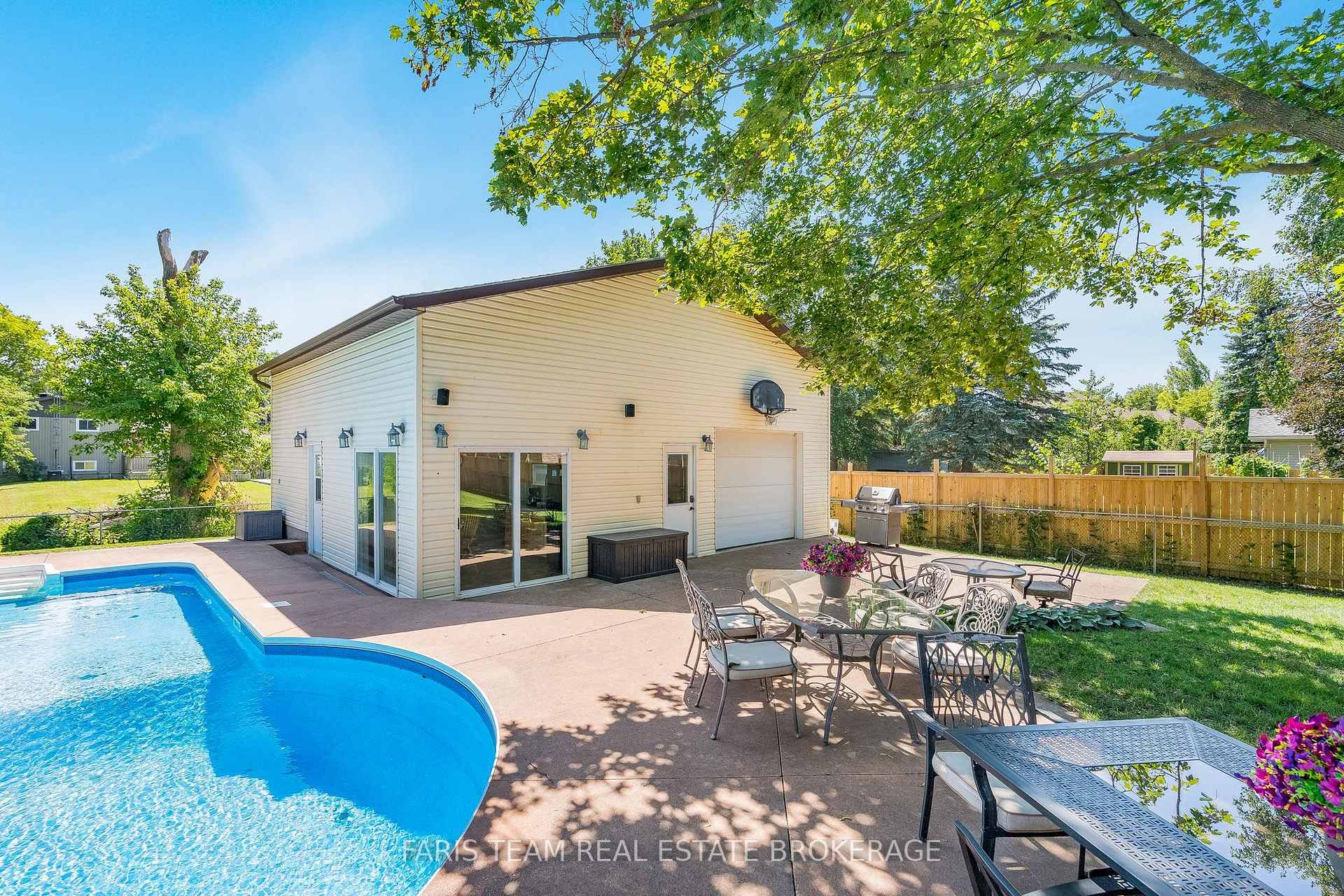 Photo 3 of 1041 Lebanon Drive, Innisfil, Alcona — HOMEH