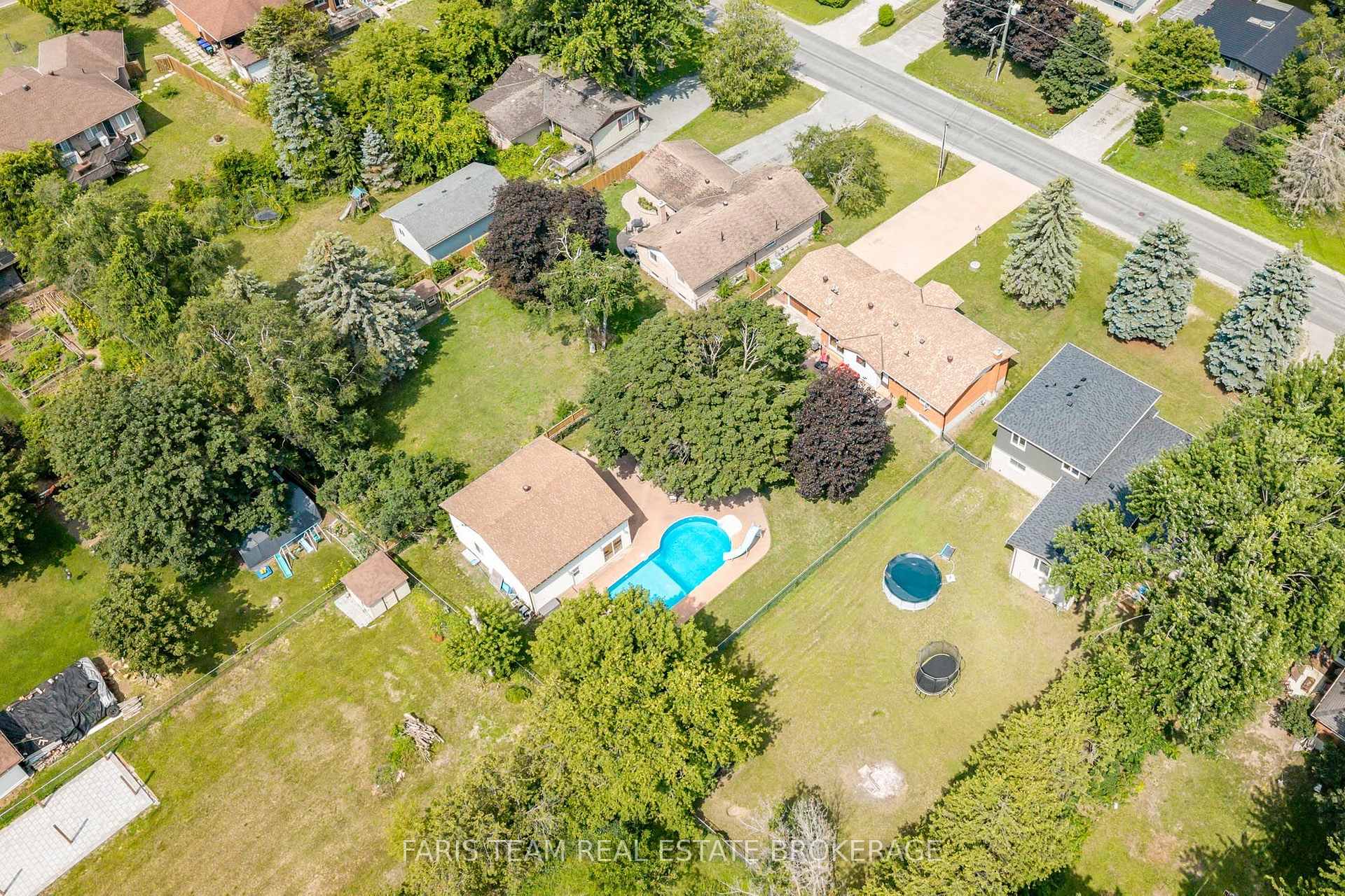 Photo 5 of 1041 Lebanon Drive, Innisfil, Alcona — HOMEH