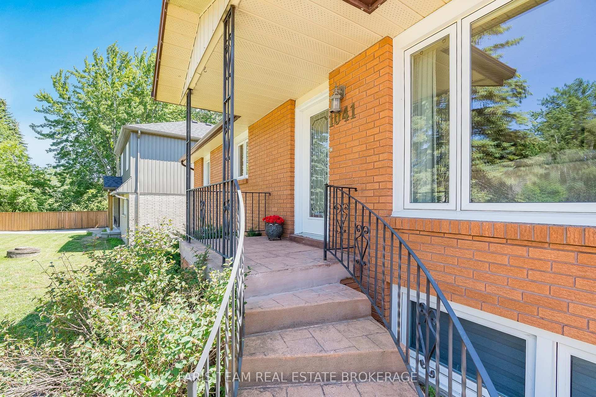 Photo 7 of 1041 Lebanon Drive, Innisfil, Alcona — HOMEH