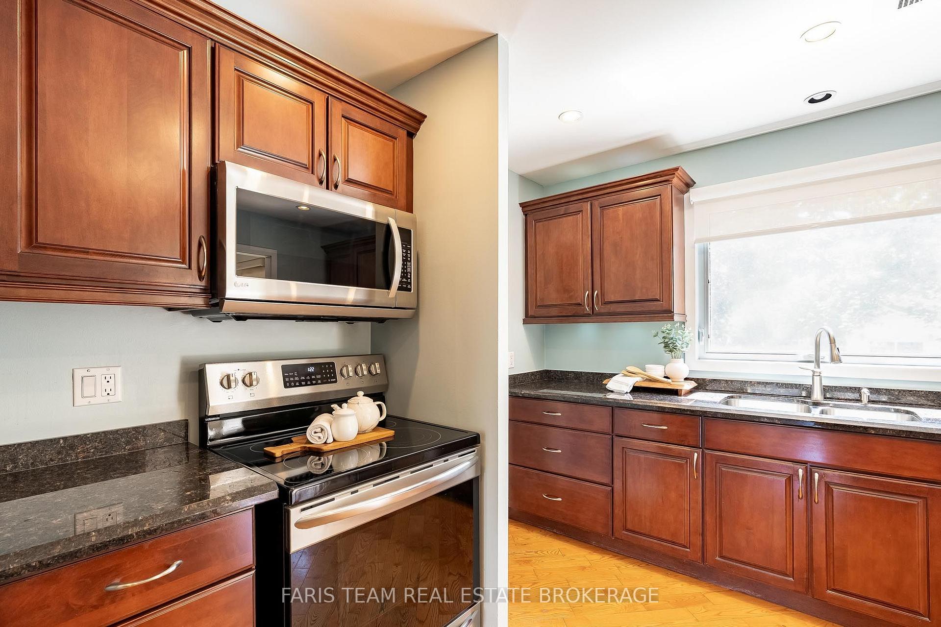 Photo 10 of 1041 Lebanon Drive, Innisfil, Alcona — HOMEH